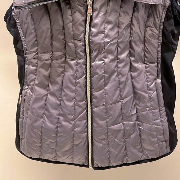 NWOT Calvin Klein Performance Puffer Vest - Picture 5 of 14